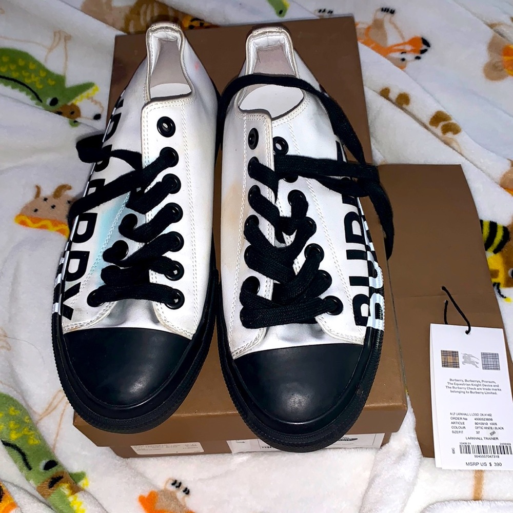 Burberry sneakers